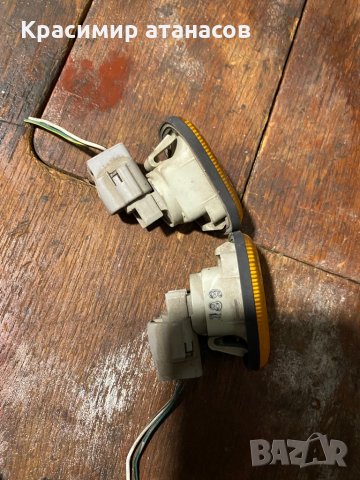 Мигач  Калник за Тойота Авенсис версо 2002-2004, снимка 3 - Аксесоари и консумативи - 36014229