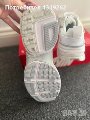 Мъжки маратонки Nike V2K Run, снимка 8 - Маратонки - 52751167