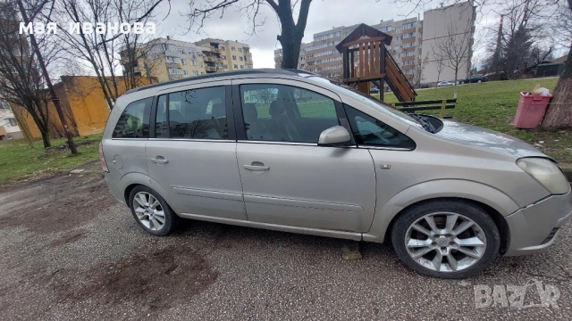 АвтомобилOpel Zafira 1.9 CDTI, снимка 4 - Автомобили и джипове - 53302522
