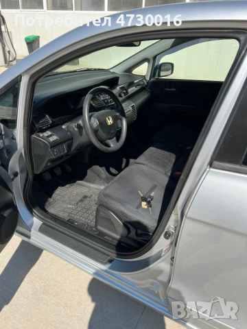 Honda Fr-v, снимка 7 - Автомобили и джипове - 53751924
