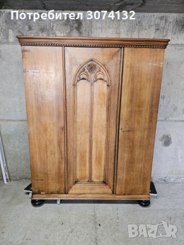 Гардероб в Готически стил