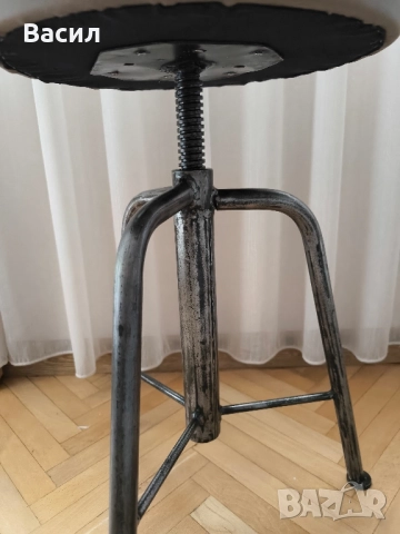 Бар стол на винт, снимка 3 - Столове - 51837550