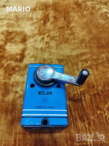 Продавам стара Японска острилкс, снимка 2 - Ученически пособия, канцеларски материали - 39367077