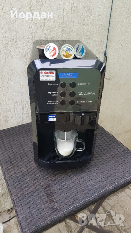 Lavazza LB 2500 Plus. Кафемашина с капсули lavazza blue. Saeco, снимка 4 - Кафемашини - 44670917