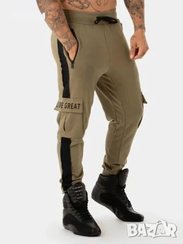 Много ефектен мъжки карго панталон размер М нов