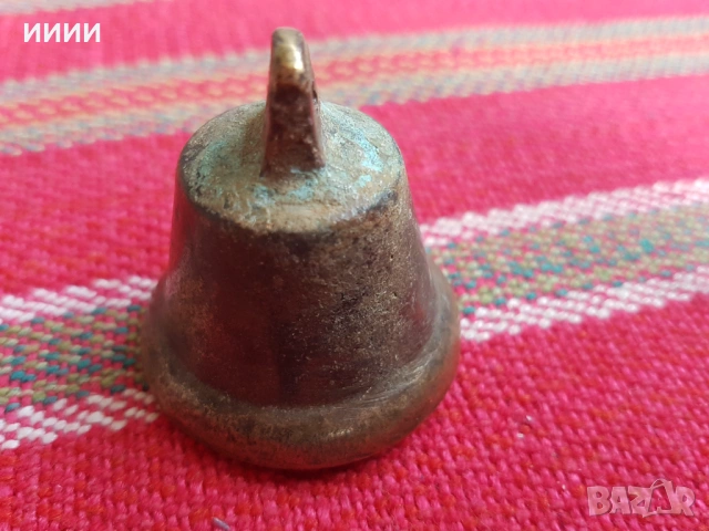 Бронзова камбанка звънец , снимка 2 - Антикварни и старинни предмети - 53694596