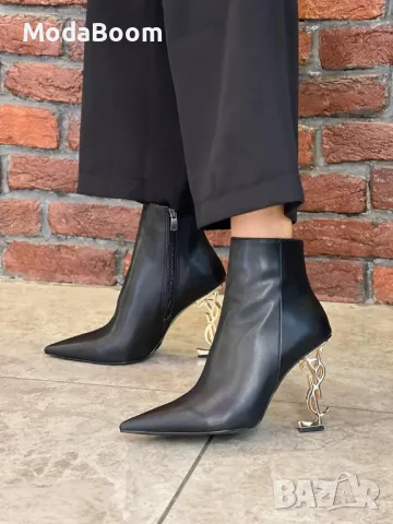 Yves Saint Laurent дамски боти на ток 