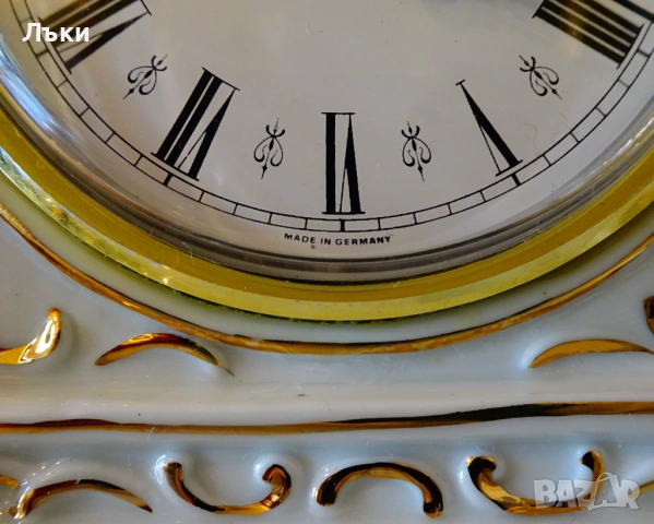Немски порцеланов настолен часовник,злато,релеф. , снимка 5 - Антикварни и старинни предмети - 53773330