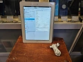 9,7" таблет Apple iPad 2 16GB, Wi-Fi, 9.7in - White (MC979LL/A) В отлично техническо и визуално съст, снимка 2