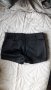 Къс сатенен панталон, снимка 1 - Къси панталони и бермуди - 41410005
