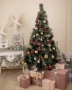 Изкуствена коледна елха с кръстата стойка и бели връхчета, снимка 3