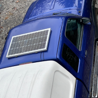 автомобилен компресорен хладилник фризер със соларна система , снимка 2 - Хладилници - 44693754