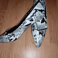 Обувки Зара, снимка 3 - Дамски ежедневни обувки - 36126034