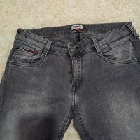 Tommy jeans 28 размер , снимка 2 - Дънки - 38830295
