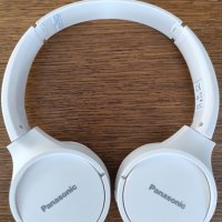 Безжични слушалки с микрофон Panasonic - HF420B, бели, снимка 1 - Слушалки и портативни колонки - 44474193