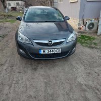 Opel Astra J, снимка 1 - Автомобили и джипове - 44481790
