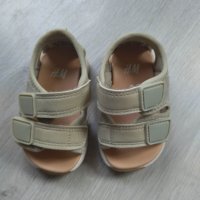 нови сандали НМ, снимка 1 - Детски сандали и чехли - 41041408