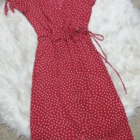 Червена рокля на бели точици тип "прегърни ме", снимка 1 - Рокли - 42182066