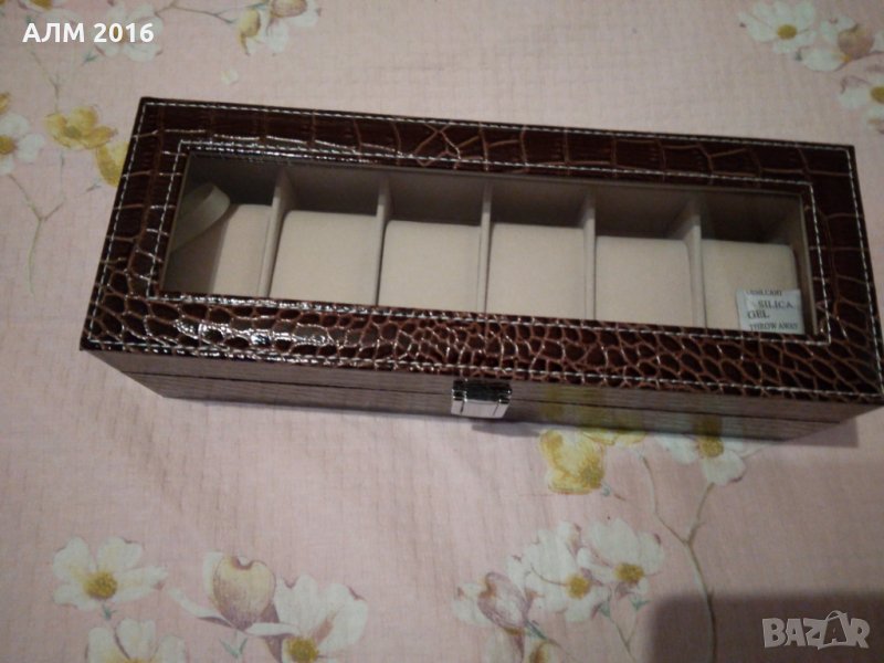 Кутия за часовници и бижута, снимка 1