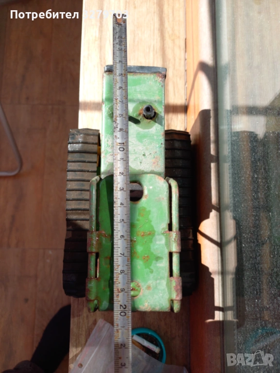 Стар,Метален трактор играчка,произведен в БГ завод МИР., снимка 1