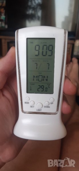 Настолен led часовник със синя подсветка-10 лв, снимка 1