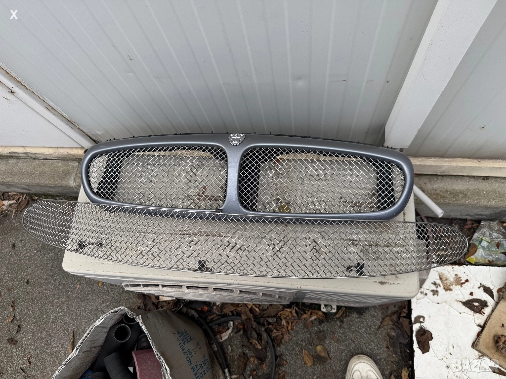 ПРЕДНИ РЕШЕТКИ ГОРНА И ДОЛНА ЗА JAGUAR X-type , снимка 1
