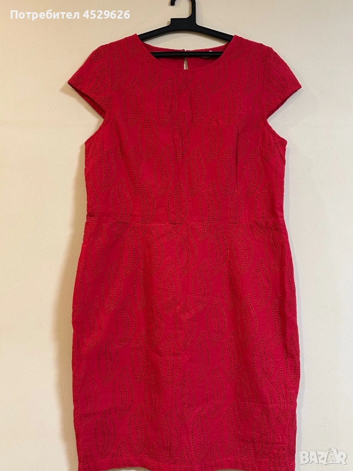 Червена рокля , снимка 1