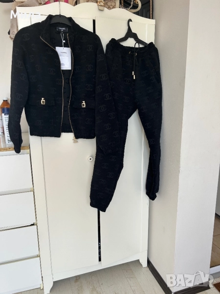 Костюм Chanel . Супер модел, снимка 1