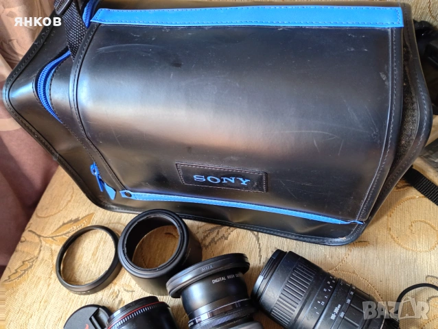 Предлагам фото камера Soni A200, снимка 5 - Фотоапарати - 53534709