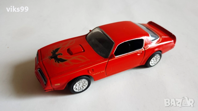 Pontiac Firebird Trans Am 1977 Motormax - Мащаб 1:43, снимка 2 - Колекции - 52403345