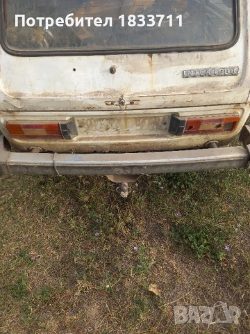 2 броя лада нива 5 скорости , снимка 5 - Автомобили и джипове - 49791533
