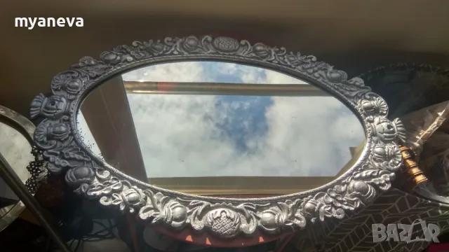 Vintage бароково , метално огледало с богата орнаментика. , снимка 2 - Огледала - 49470326