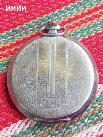 Швейцарски джобен часовник , снимка 2 - Антикварни и старинни предмети - 52559044