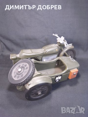 1/6 СТАРА ПЛАСТМАСОВА ИГРАЧКА МОТОР С КОШ BMW R75 WEHRMACHT, снимка 4 - Колекции - 41494533