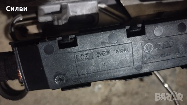 Кормилна конзола с контактен ключ за Ауди А4 Б7 от Audi A4 B7 сноп кабели, снимка 9 - Части - 42407200