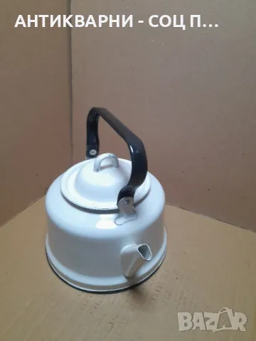 Соц Стар Емайлиран Чайник., снимка 2 - Антикварни и старинни предмети - 49029892