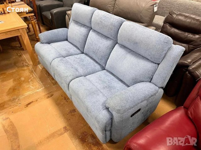 Светло син диван от плат тройка с електрически релаксиращ механизъм, снимка 3 - Дивани и мека мебел - 39973047
