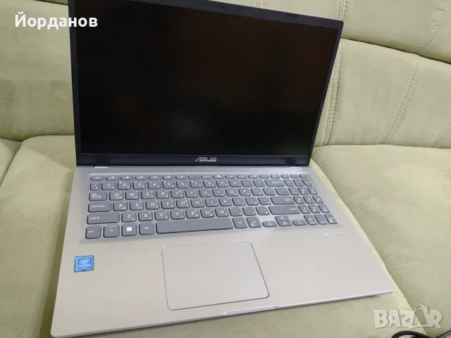 работещ лаптоп Asus X515M 15,6'' Led