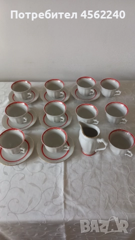 Ретро чашки за кафе и латиера на Izida