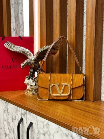 чанти valentino garavani, снимка 2 - Чанти - 51420635