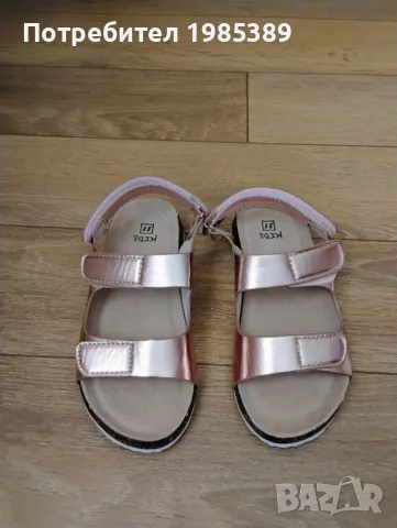 Сандали , Розови с метален ефект, снимка 2 - Детски сандали и чехли - 50042896