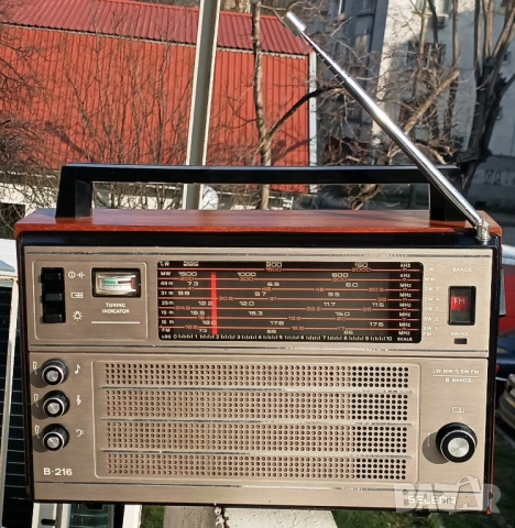 68📻✨ Върни си спомените с реставрираното SELENA B216 – 50 €, снимка 2 - Антикварни и старинни предмети - 53813166