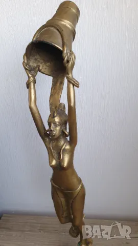 Голяма африканска бронзова пластика на жена, снимка 7 - Антикварни и старинни предмети - 47655873