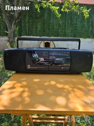 Продавам Grundig RR1900CD.