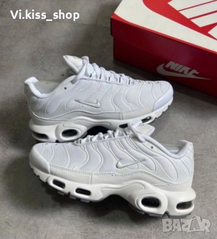 Нови обувки  Nike air max Tn , снимка 2 - Ежедневни обувки - 49606396