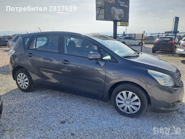 Тойота Версо 1.8 бензин-7 места , снимка 4 - Автомобили и джипове - 52046521