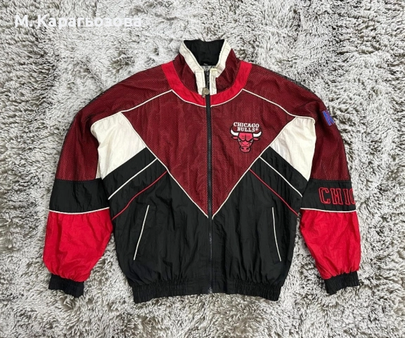 Vintage 90’s Chicago Bulls Pro Player Windbreaker by Daniel Young , снимка 2 - Спортни дрехи, екипи - 52483597