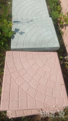 ПЛОЧКИ тротоарни 40х40см. ВТОРО качество, бетонни сиви и цветни.. Имаме с различни шарки, орнаменти , снимка 6 - Строителни материали - 52029688