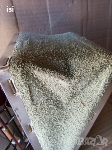 Пчеларска пушалка  обла естествен мех Сръбска, снимка 2 - За пчели - 44371965