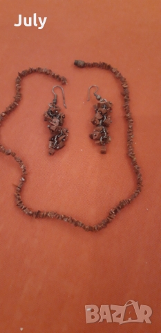 Колие и обици от тигрово око